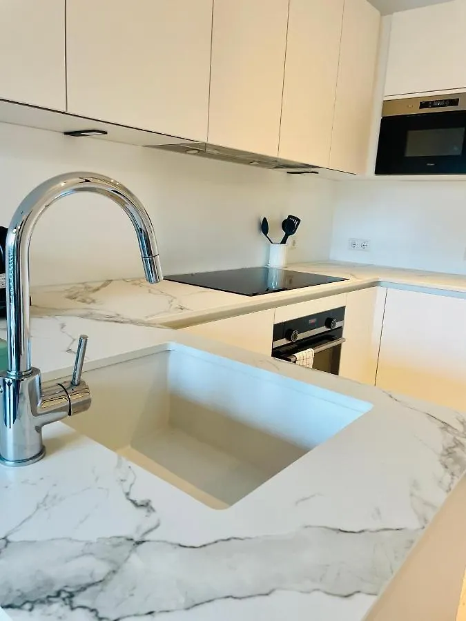 New & Large 1 Bedroom In Center- Terrace & Parking Luxembourg